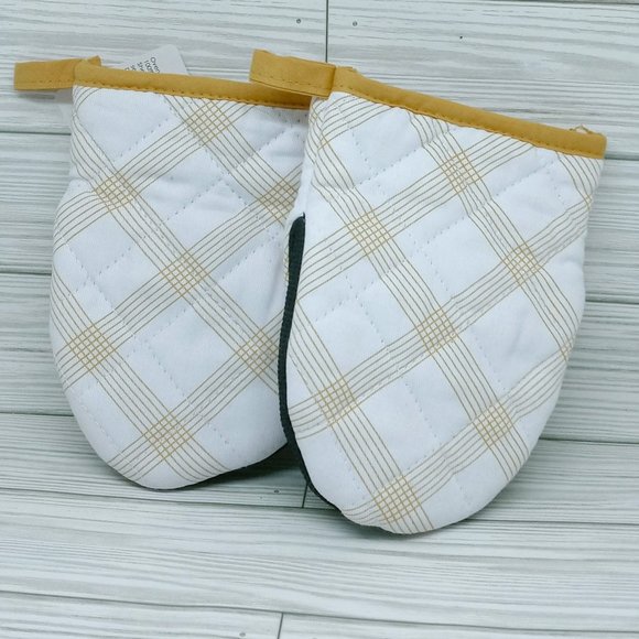 Sultan's Linens' Mini Oven Mitt With Neoprene Grip 7 Inch - Picture 1 of 4